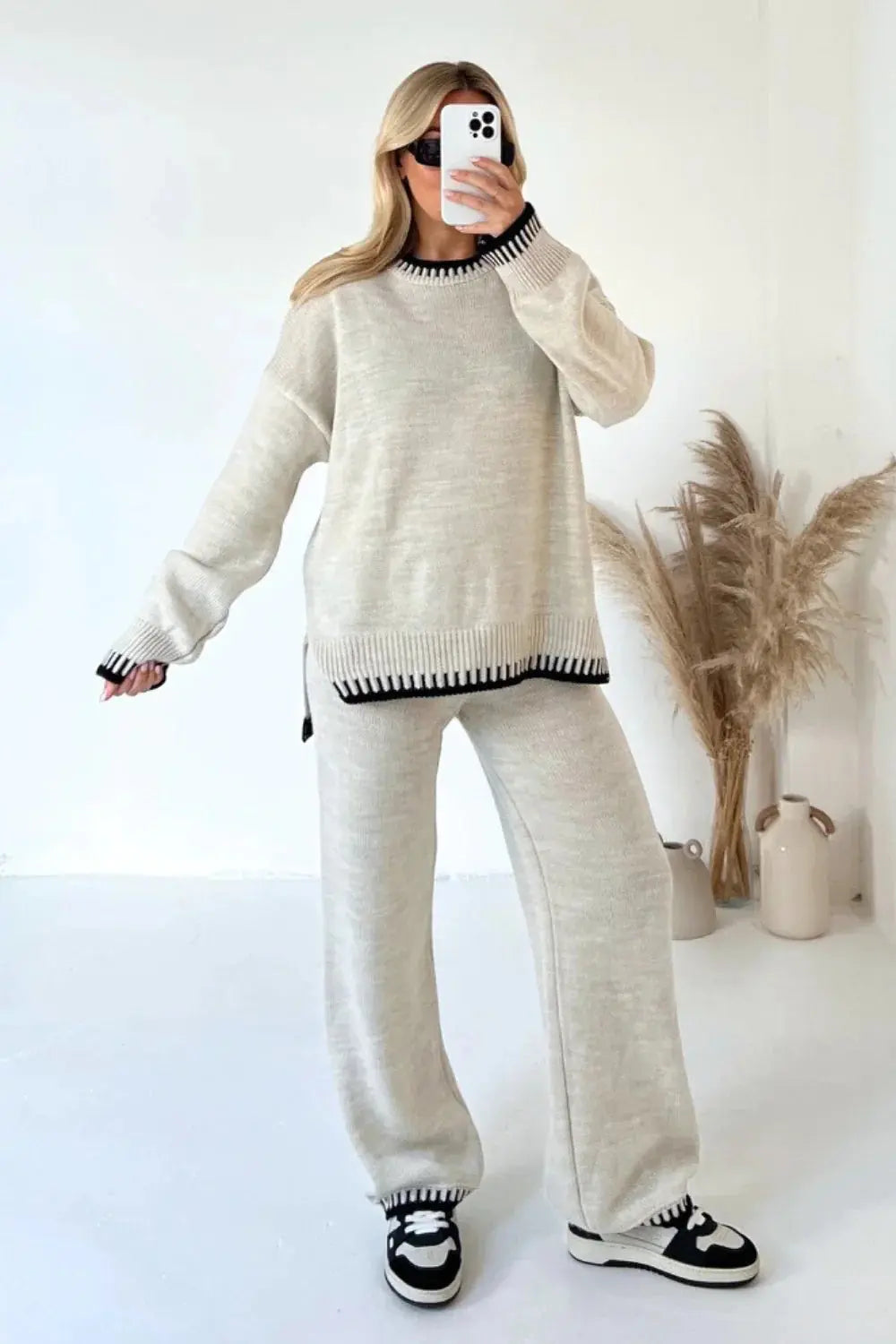 MEWE | Contrast Trim Knit Lounge Set with Wide Leg Trousers Mewe London