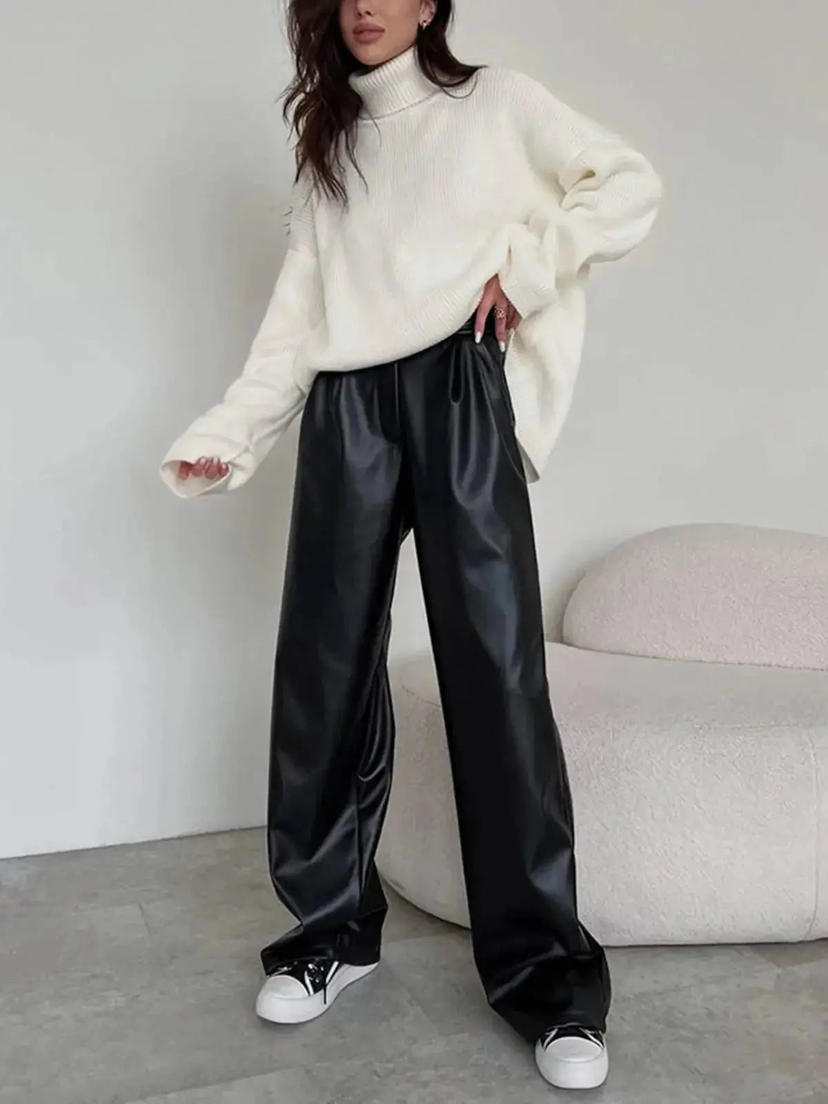 MEWE | High-Rise Wide-Leg Trousers in Coated Faux Material Mewe London
