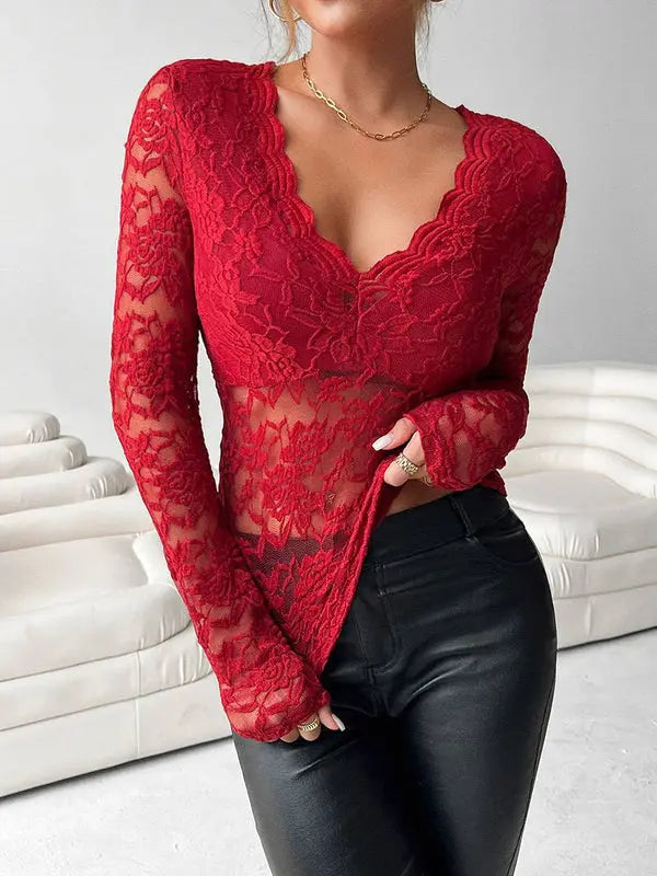MEWE | Lace Top with V-Neck and Long Sleeves Mewe London
