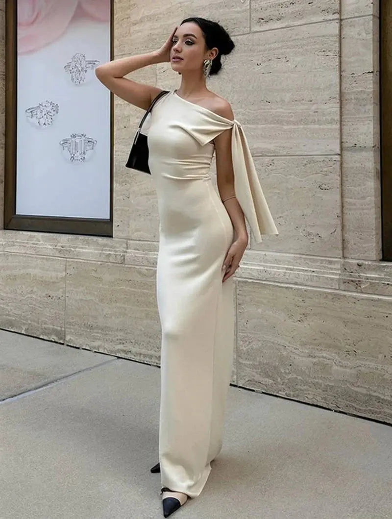 MEWE | One-Shoulder Sleeveless Maxi Dress for Evening Wear Mewe London