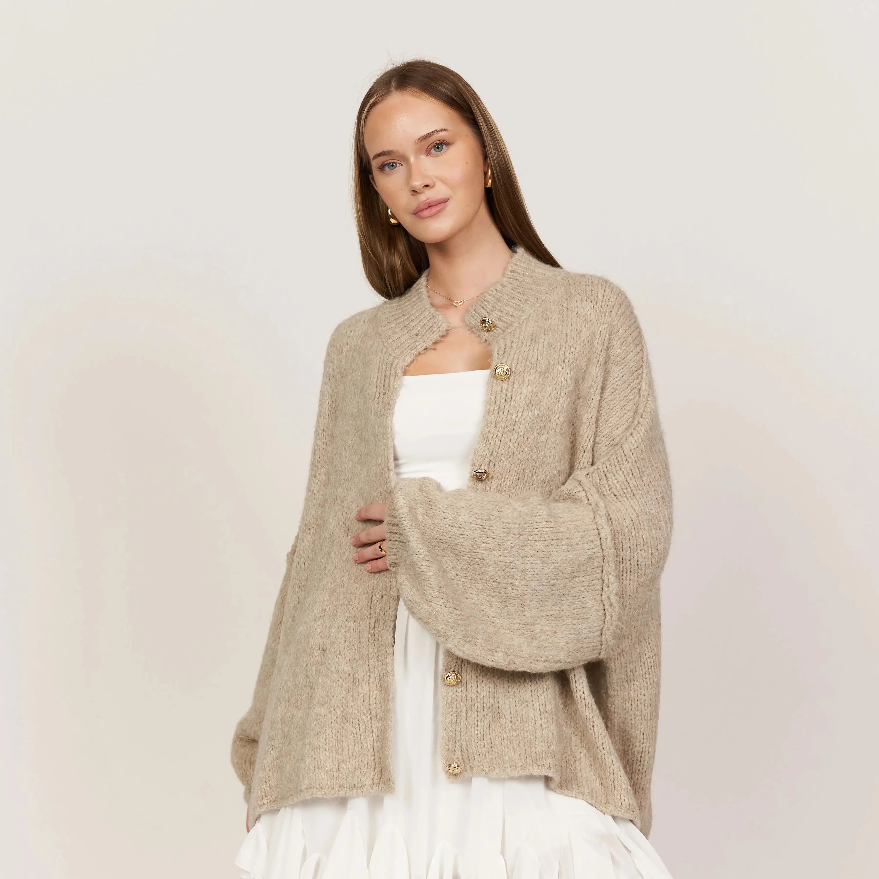 MEWE | Refined Knit Button Cardigan