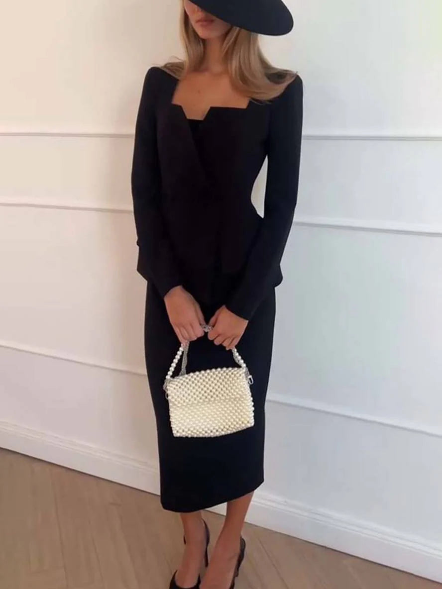 MEWE | Two-Piece Blazer and Skirt Set with Square Neck and Button Detail