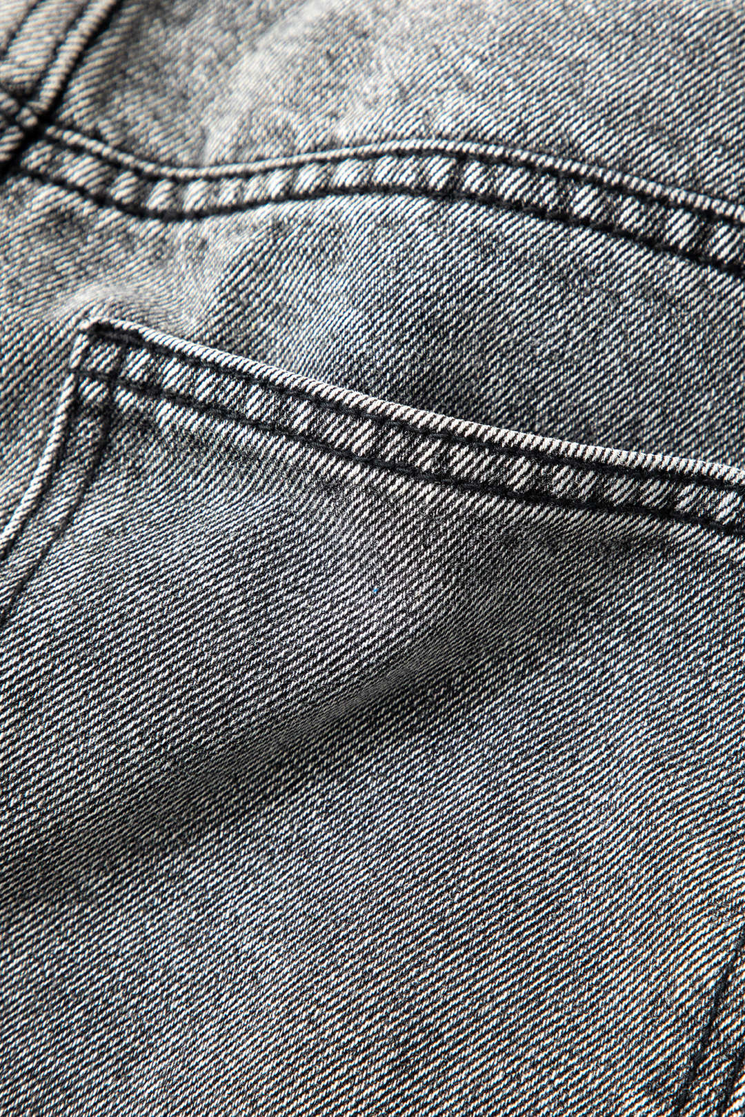 MEWE | Asymmetric High-Waisted Straight-Leg Jeans with Waistband