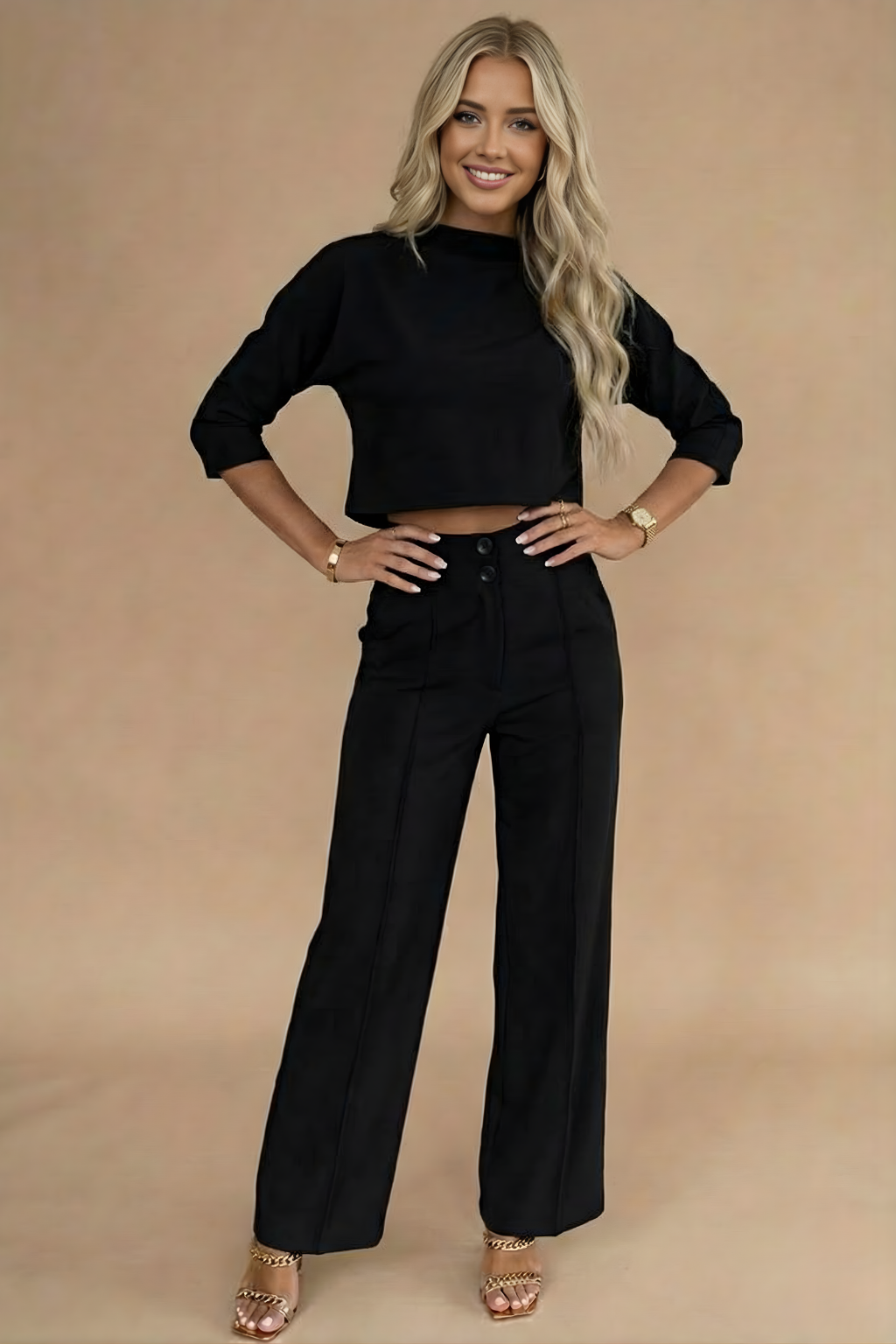 MEWE | Cropped Two-Piece Set with Top and Trousers