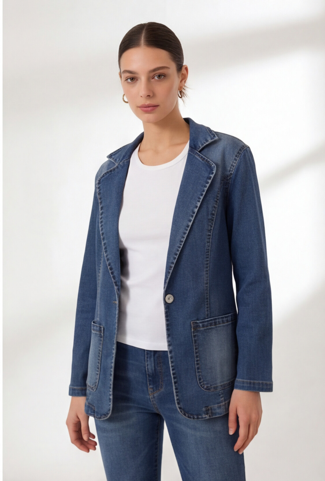 MEWE | Denim Blazer with Button Closure Mewe London