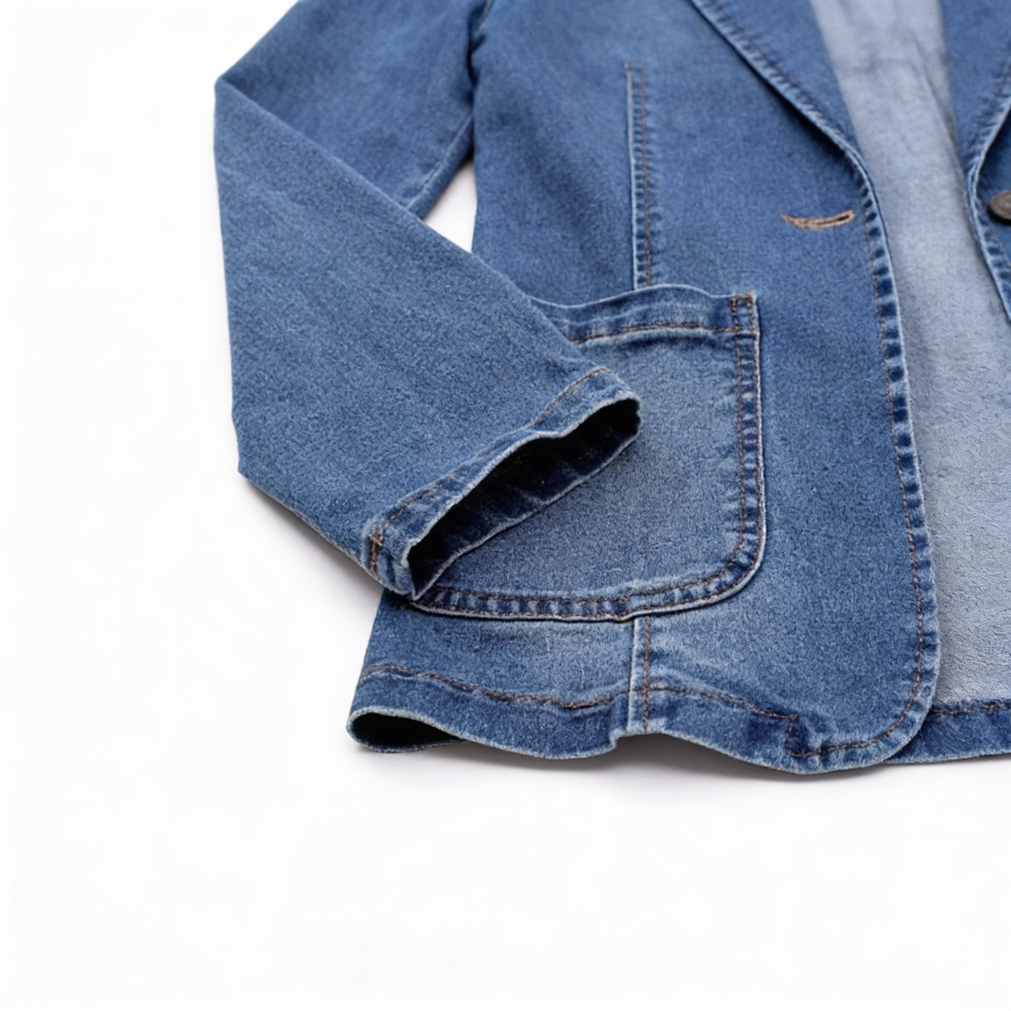 MEWE | Denim Blazer with Button Closure Mewe London