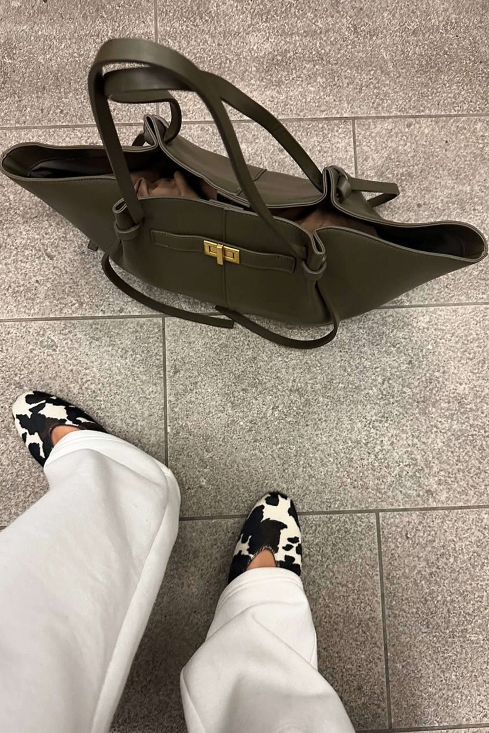 MEWE | Shopper Bag with Hardware Detail Mewe London