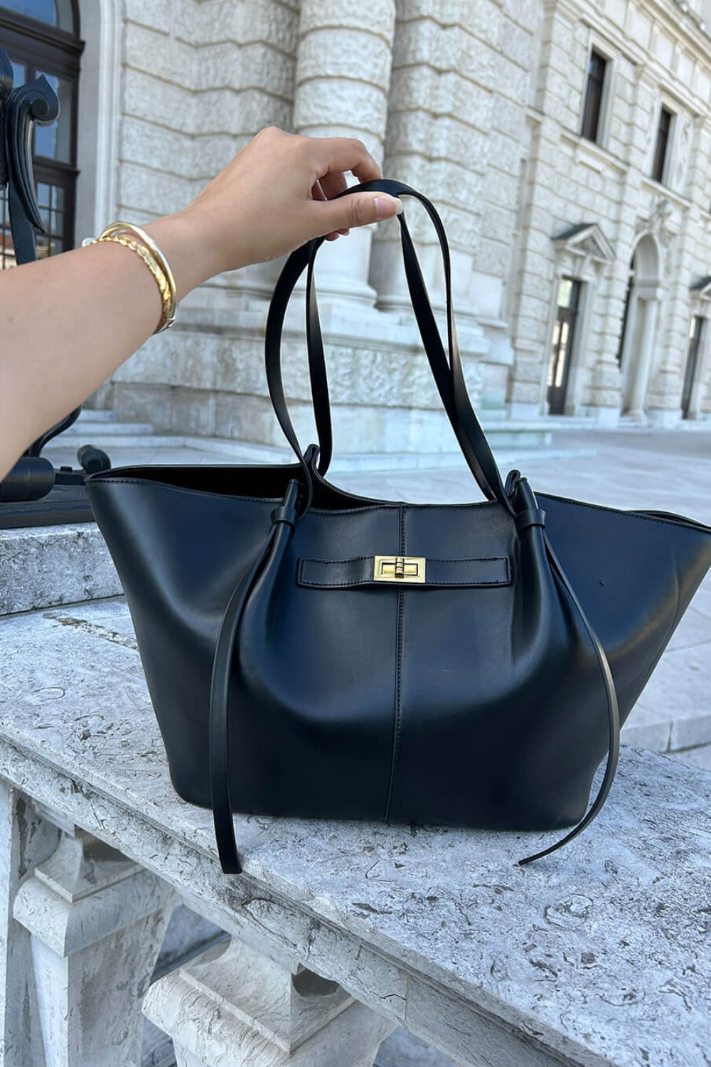 MEWE | Shopper Bag with Hardware Detail Mewe London