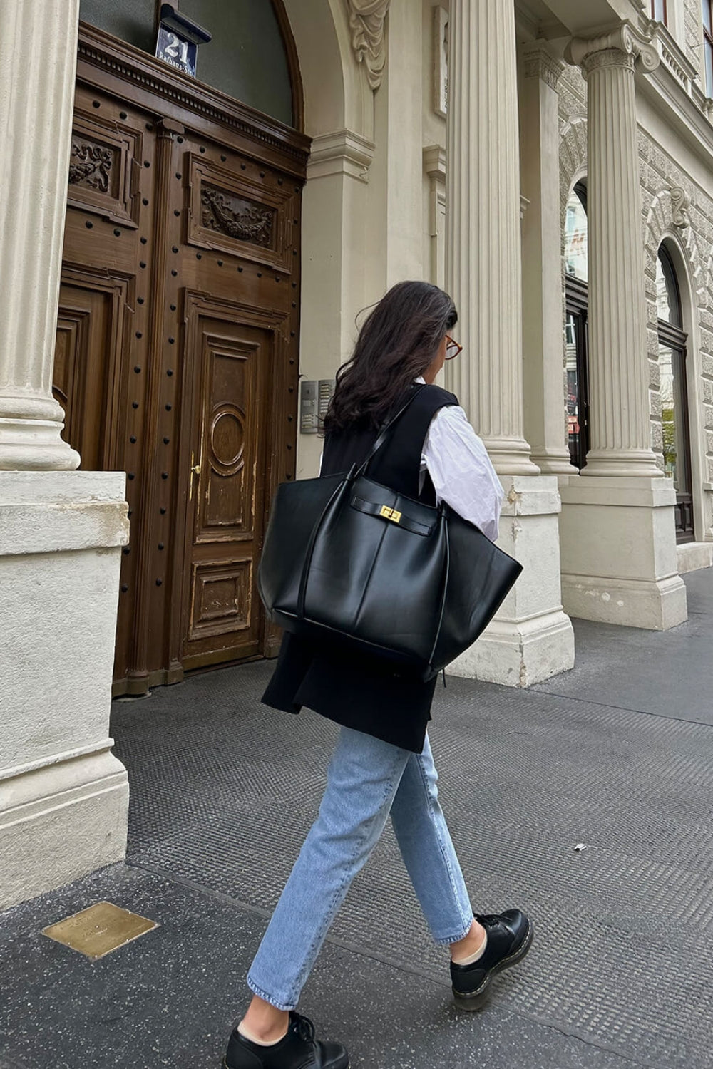 MEWE | Shopper Bag with Hardware Detail Mewe London