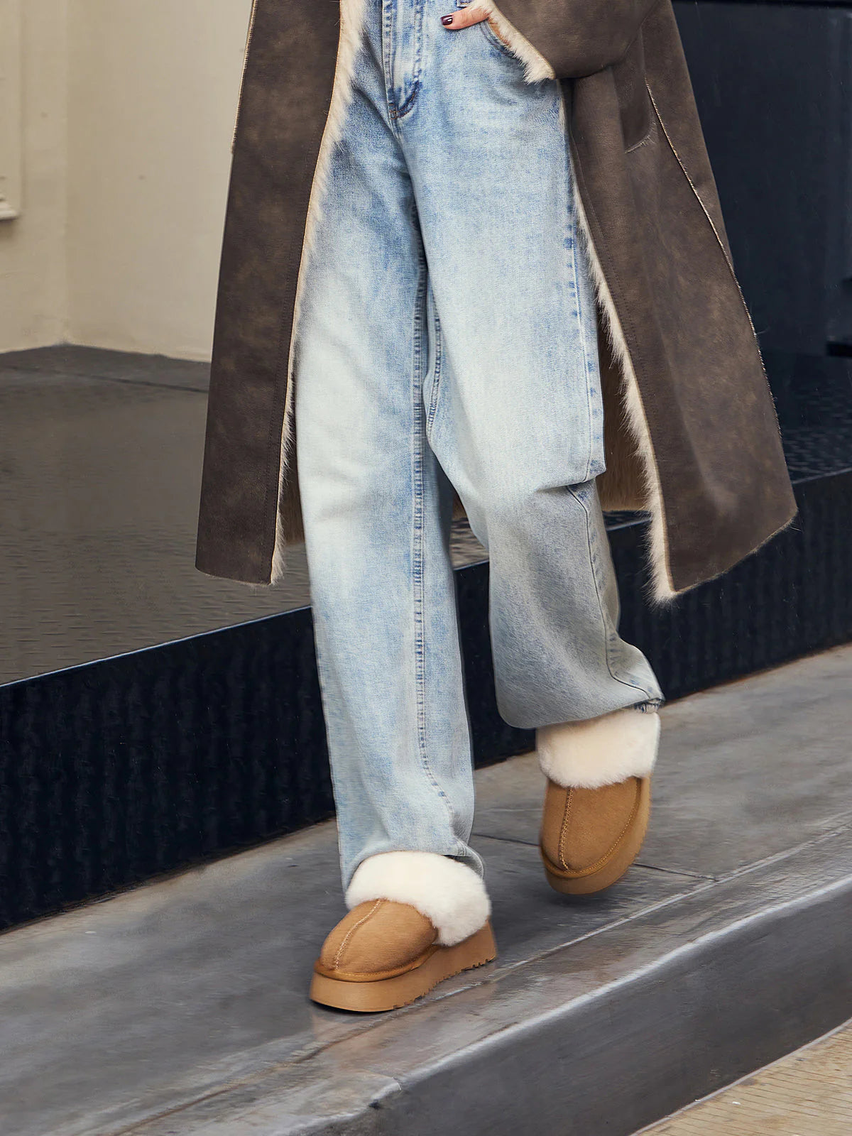 MEWE | Fleece Lined Slip-On Indoor Slippers