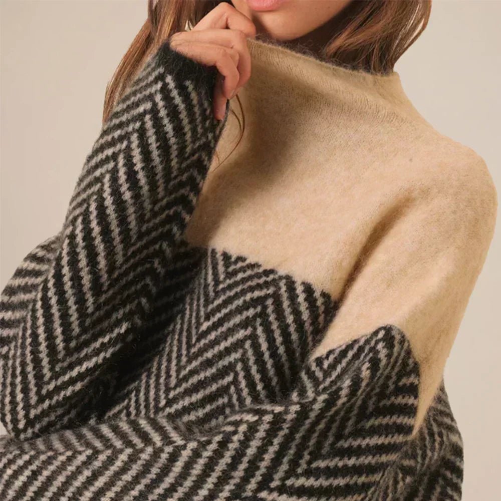 MEWE | High Neck Patterned Knit Jumper with Relaxed Fit Mewe London