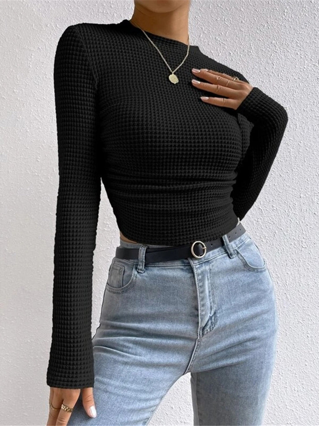 MEWE | Long Sleeve Waffle Knit Crop Top with Crew Neck Mewe London
