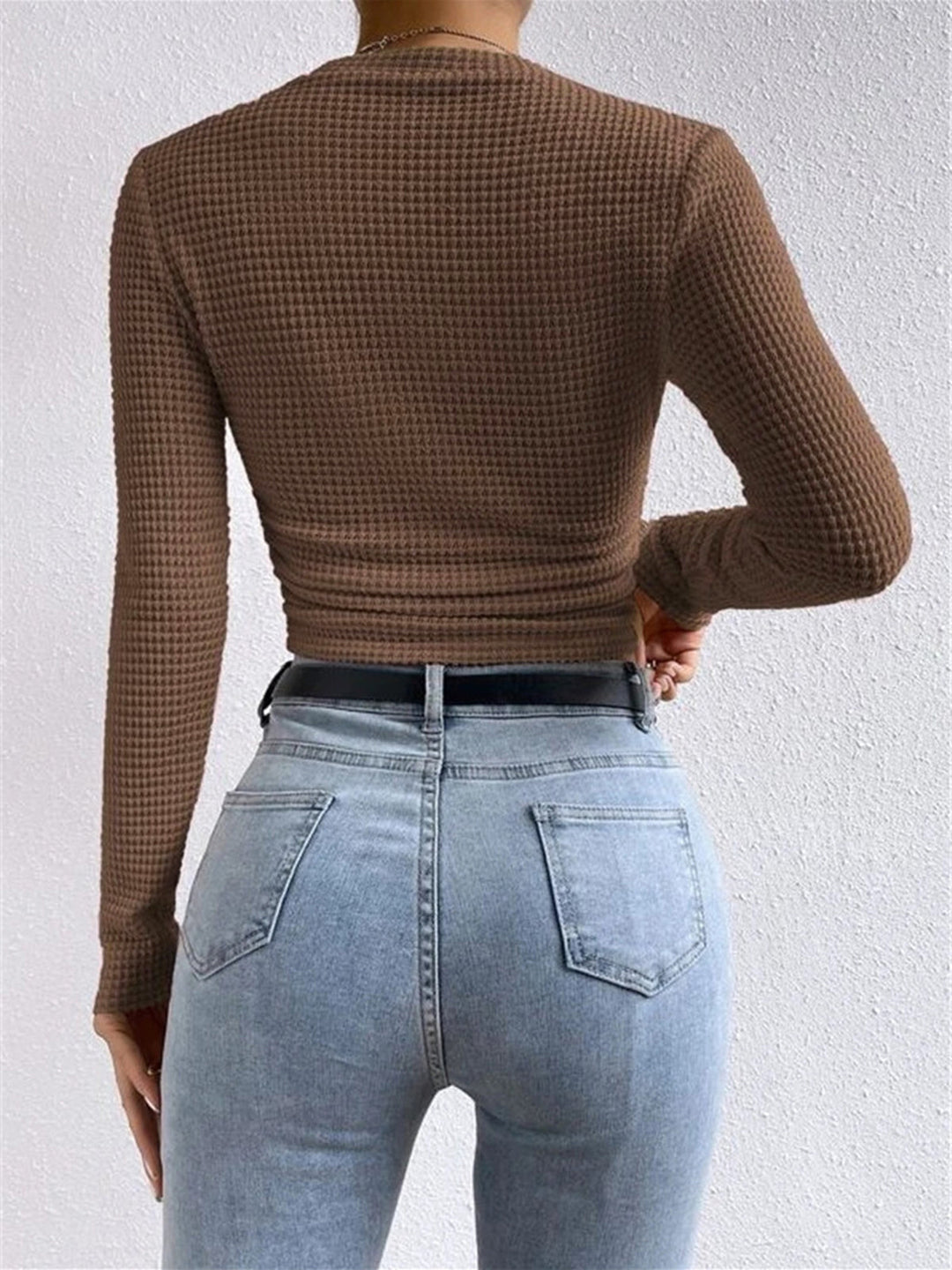 MEWE | Long Sleeve Waffle Knit Crop Top with Crew Neck Mewe London