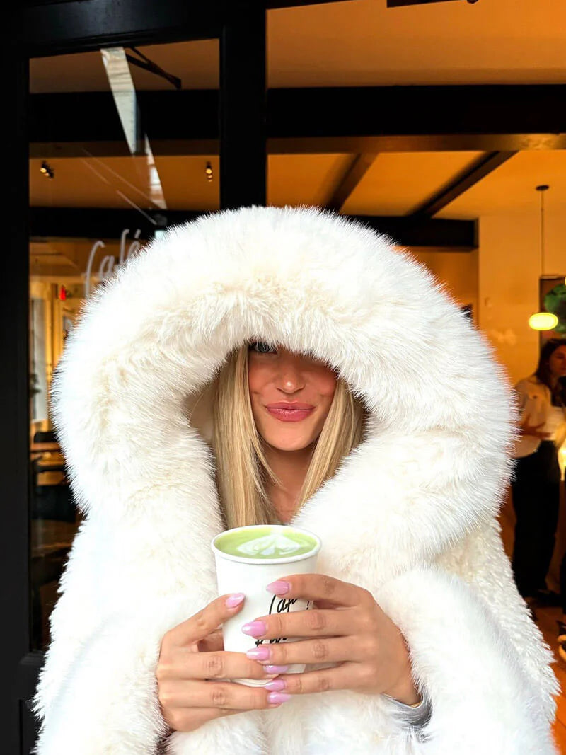 MEWE | Oversized Hooded Faux Fur Coat for Winter Styling