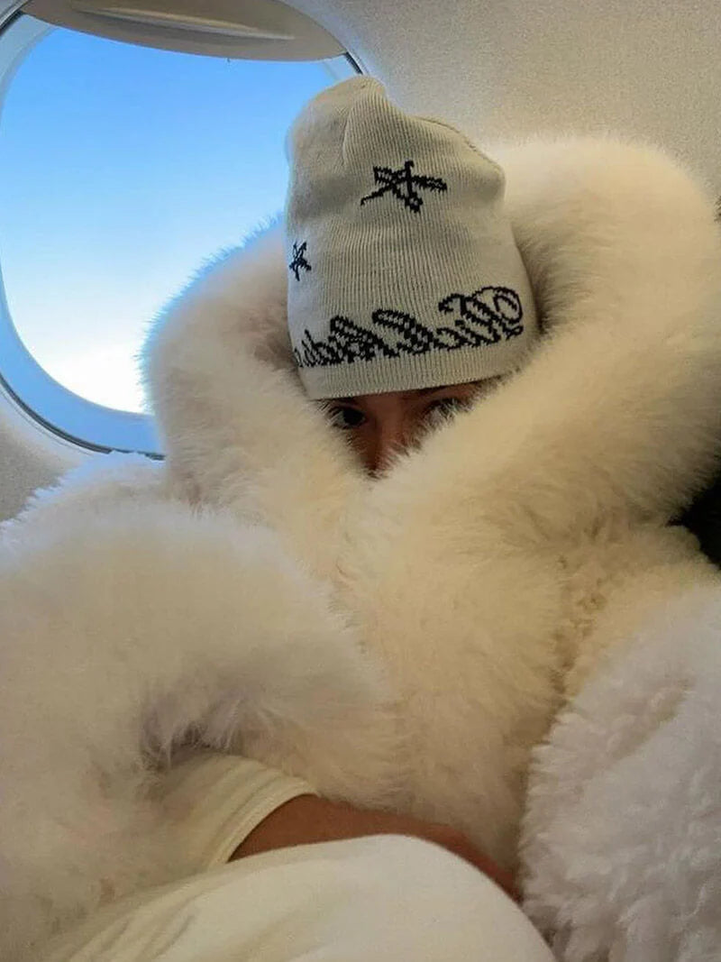 MEWE | Oversized Hooded Faux Fur Coat for Winter Styling