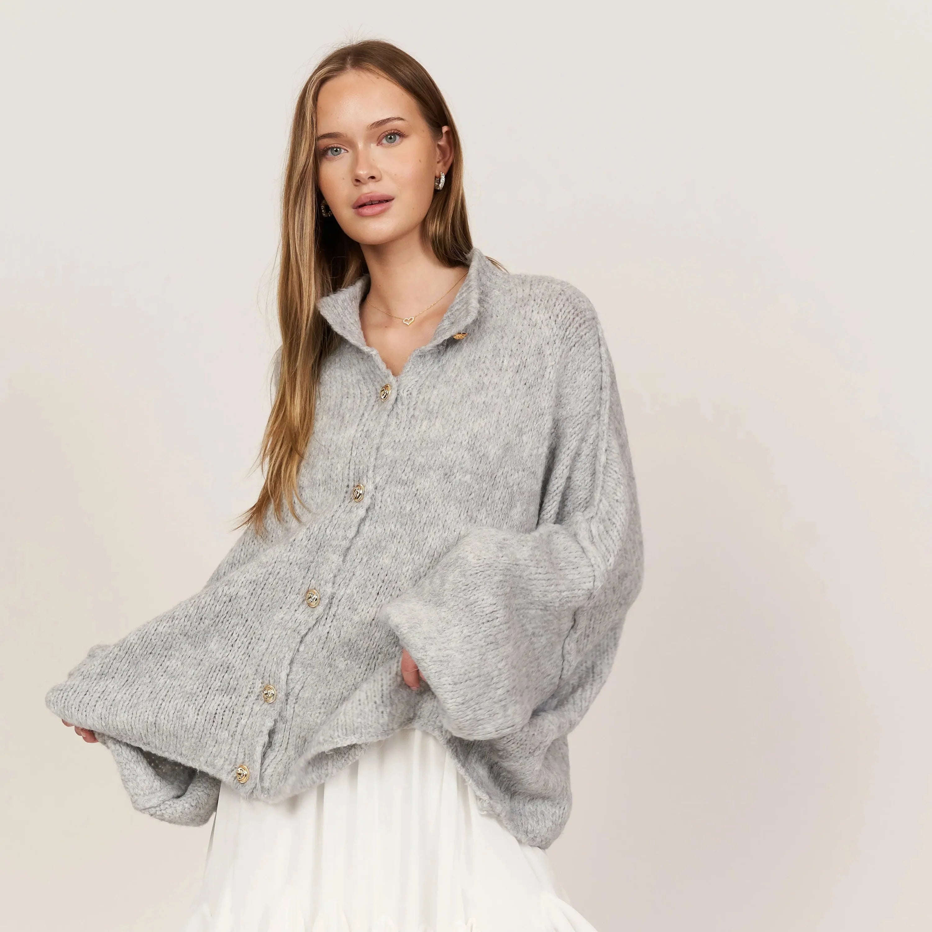 MEWE | Refined Knit Button Cardigan