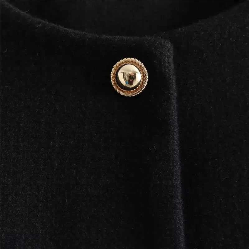 MEWE | Spring Cropped Button Front Jacket with Flap Pockets Mewe London