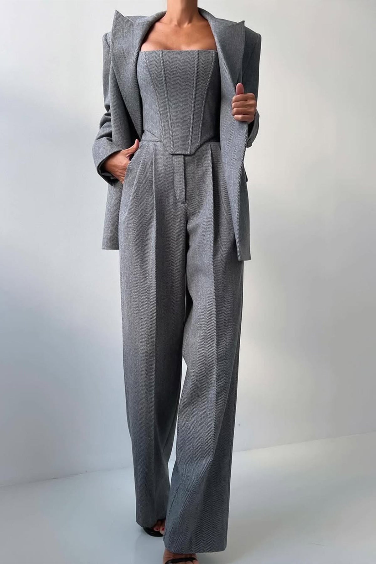 MEWE | Three Piece Trouser Suit with Blazer and Corset Top Mewe London