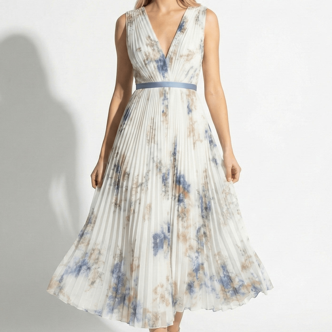 MEWE | V Neck Pleated Maxi Dress with Floral Print Mewe London